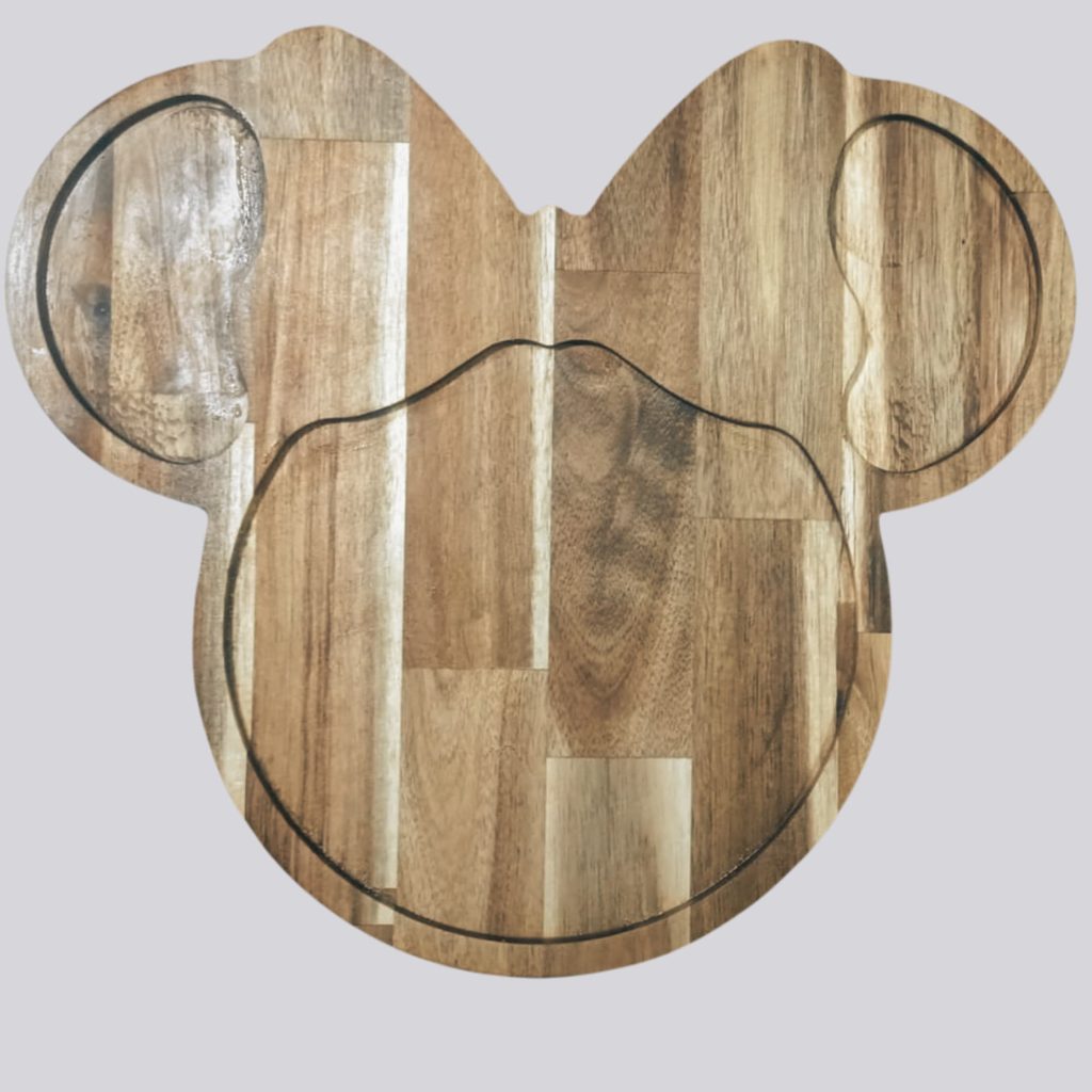 🎀 Plato de Minnie Mouse de Madera